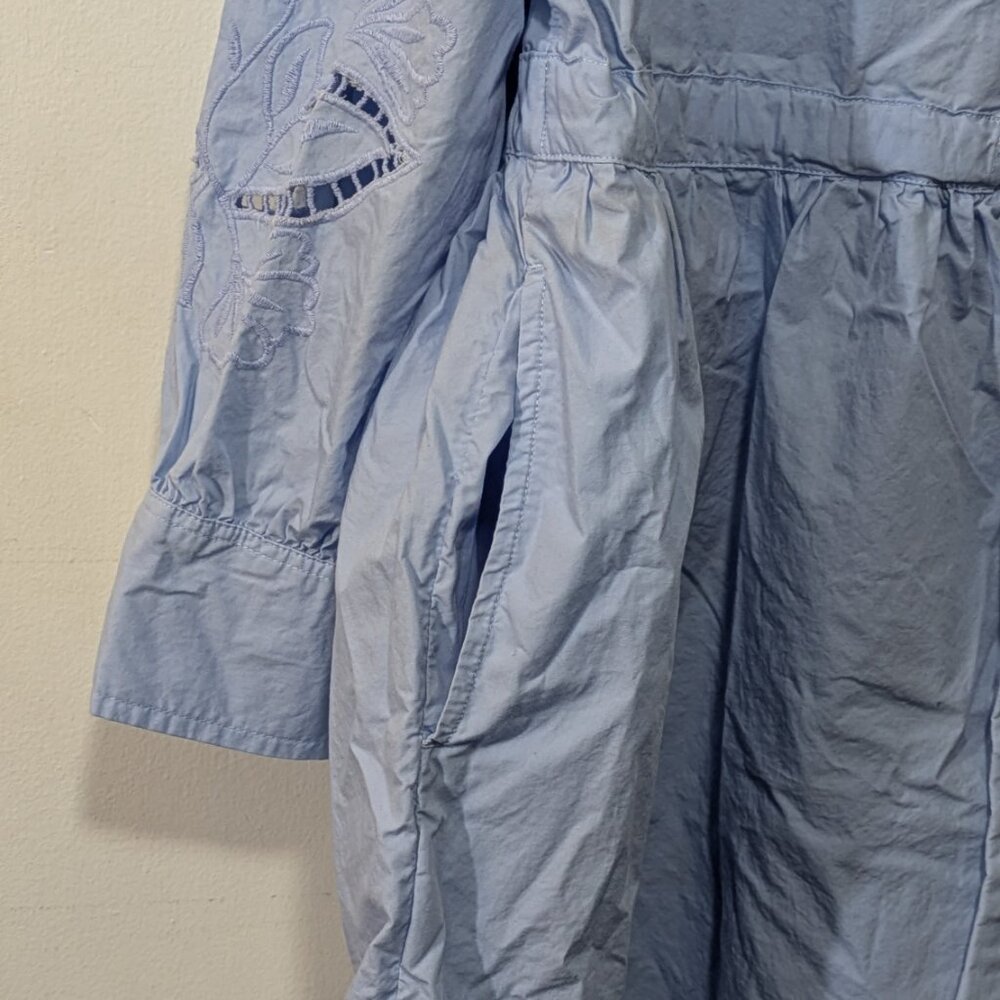 FREE ASSEMBLY baby blue dress with design cutouts on sleeve - Picture 4 of 7